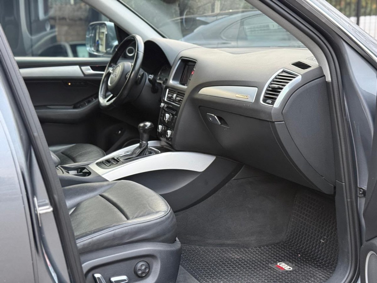 Audi Q5 3.0T S Line Quattro foto 14