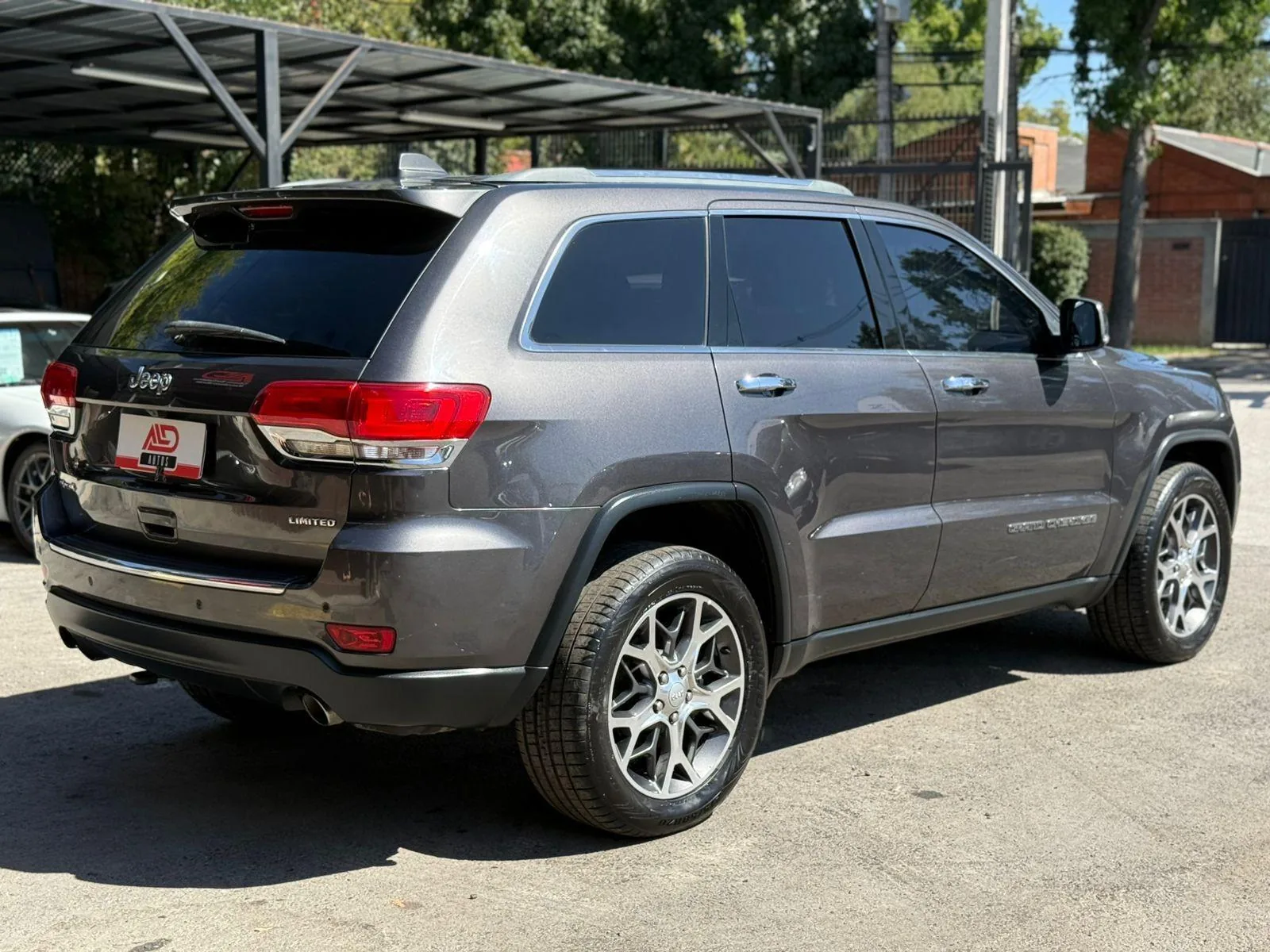 JEEP GRAND CHEROKEE LIMITED foto 4