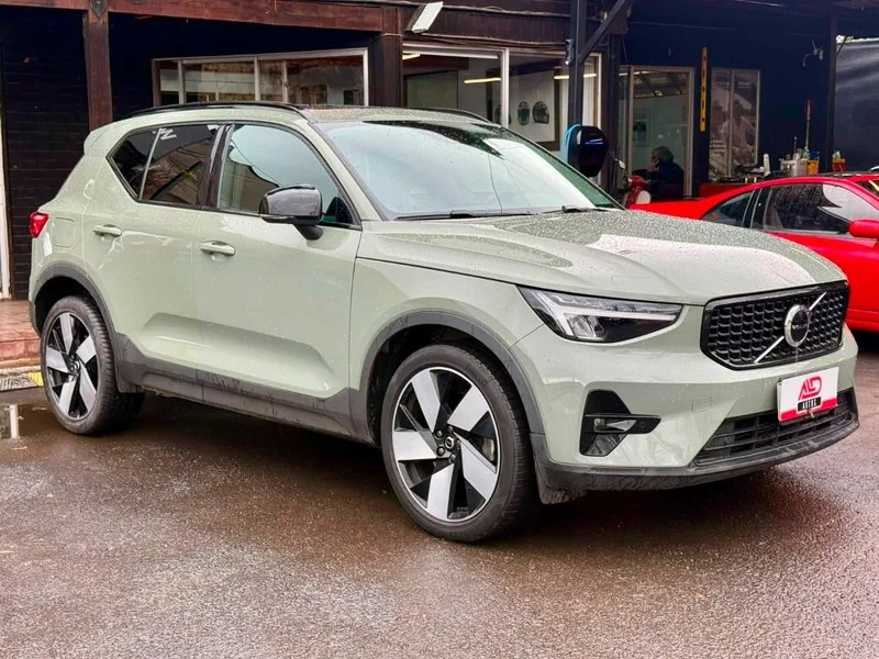 Volvo XC40 T5 HYBRID R DESING 1.5T foto 3