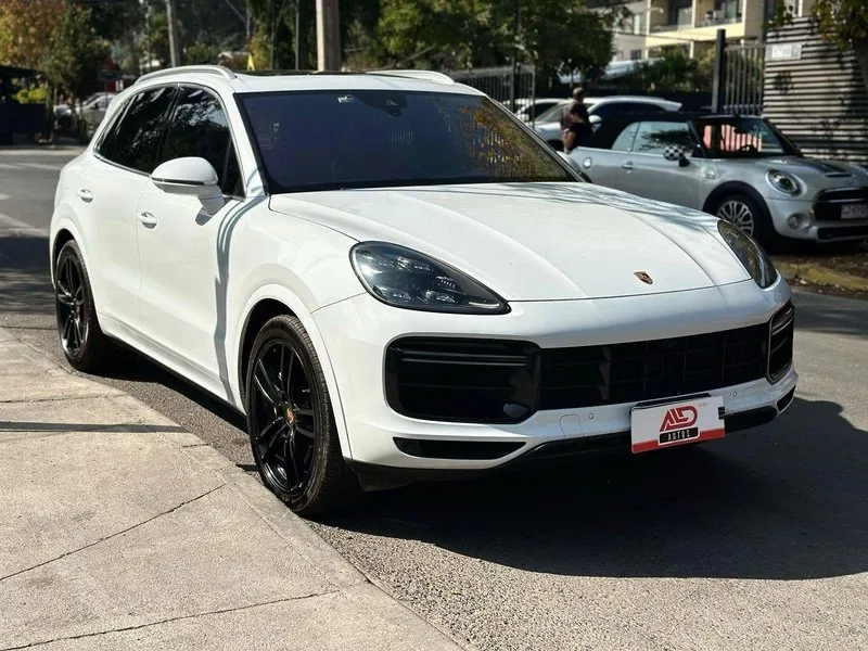 Porsche CAYENNE TURBO foto 3