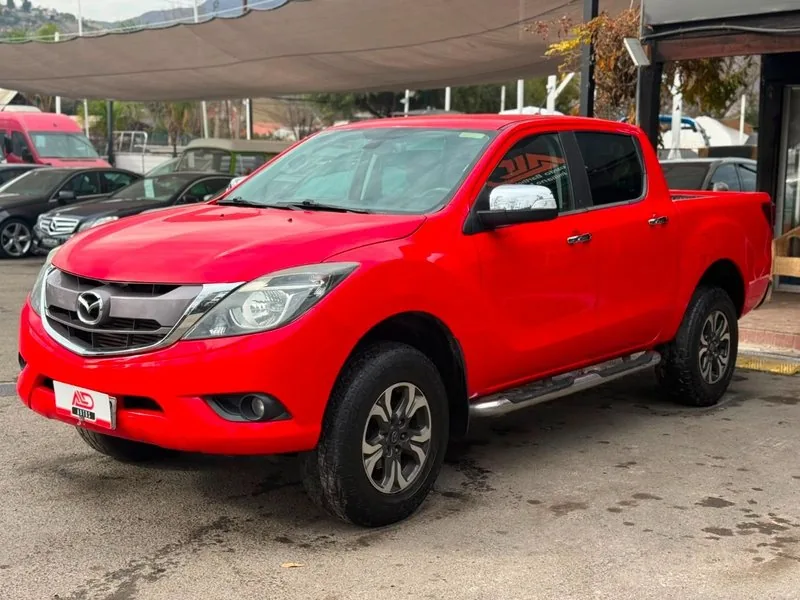 Mazda BT-50 SDX 4X4 3.2 AT FACTURABLE foto 1