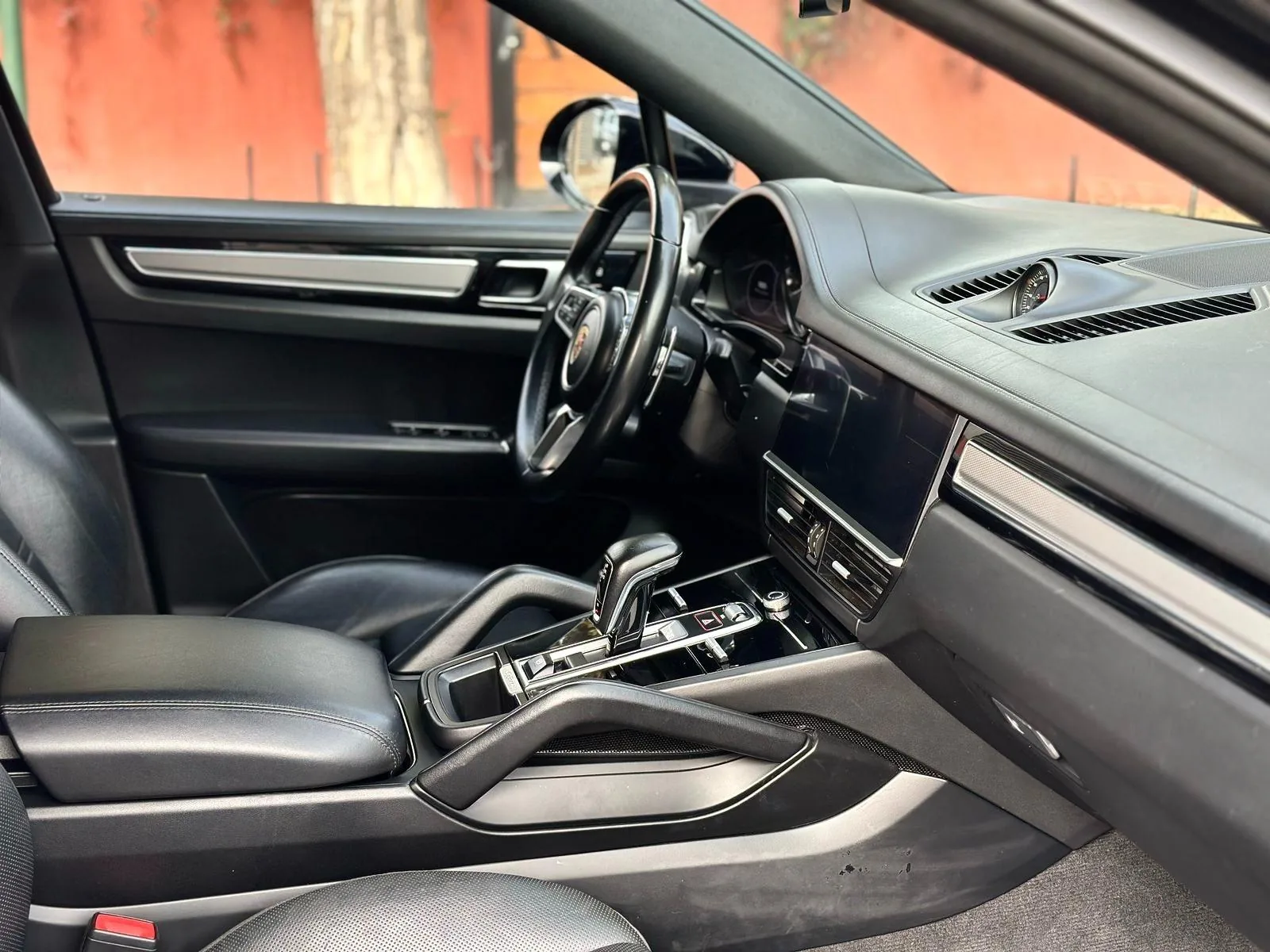 PORSCHE CAYENNE COUPE foto 11