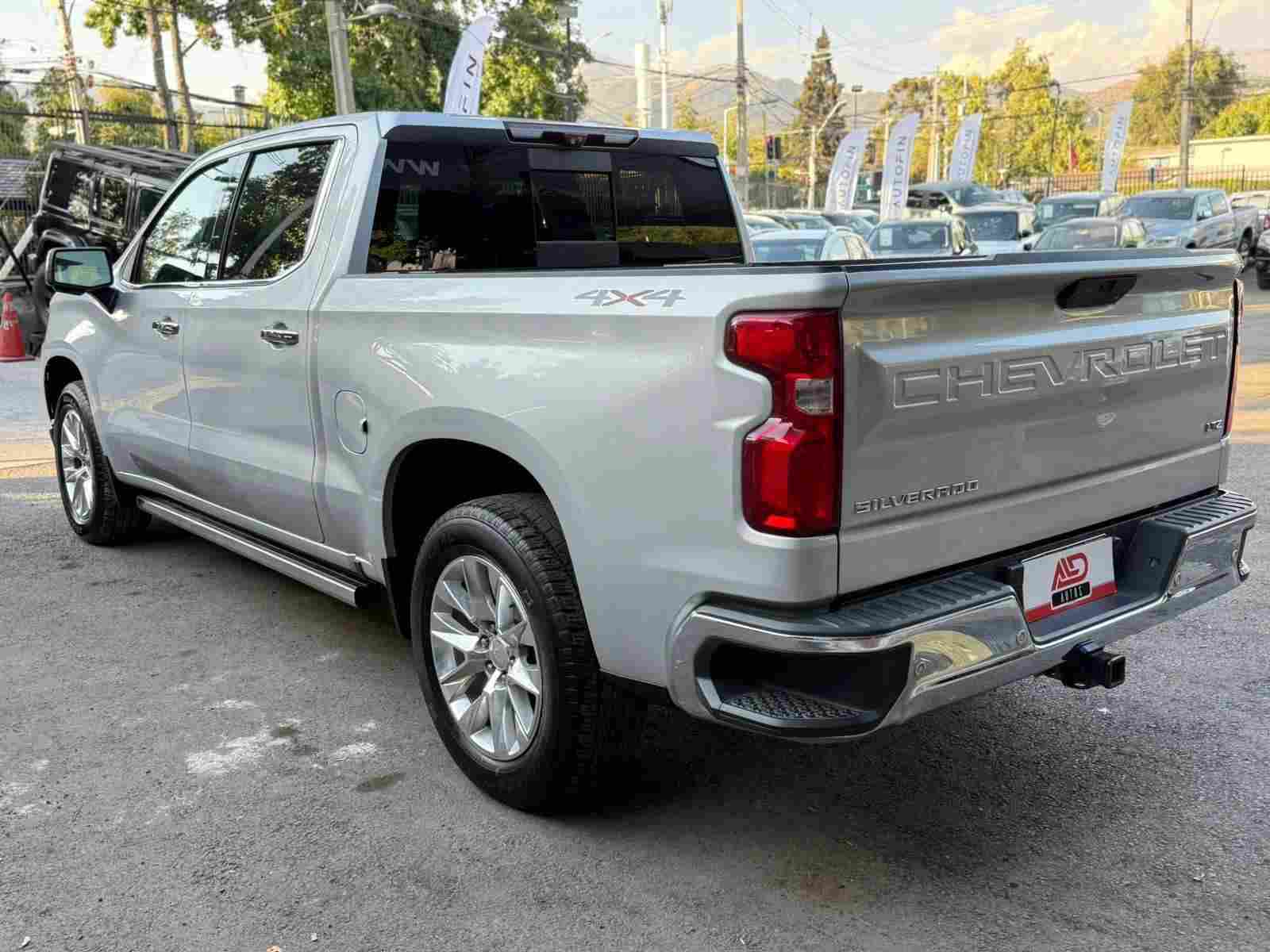 Chevrolet Silverado LTZ foto 7