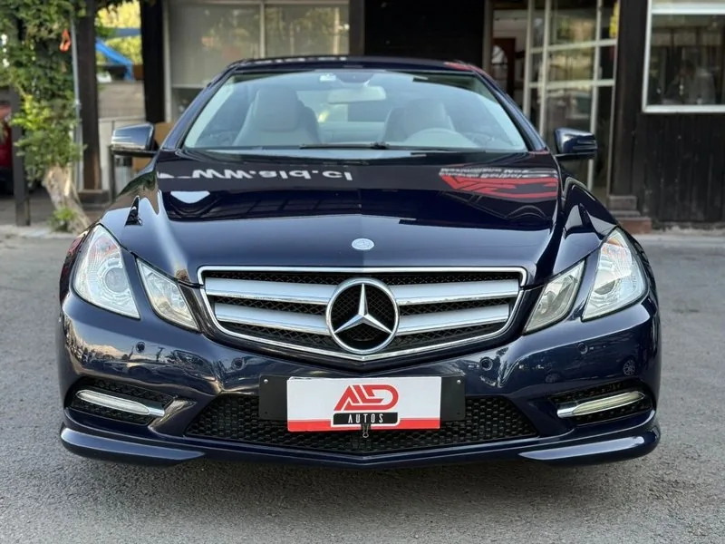 Mercedes-Benz E200 COUPE 2.0 TURBO foto 2