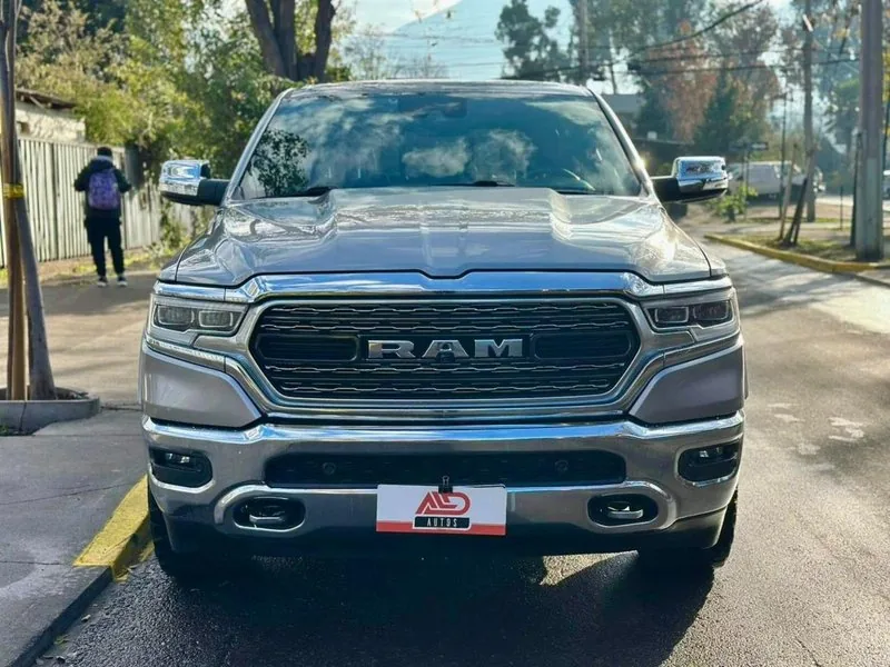Ram 1500 LIMITED 5.7 foto 2