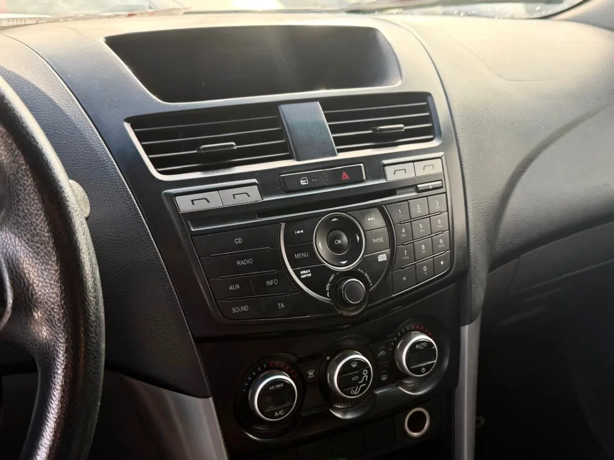 Mazda BT-50 SDX foto 12