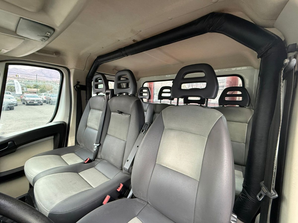 PEUGEOT BOXER 2.0 HDI foto 9