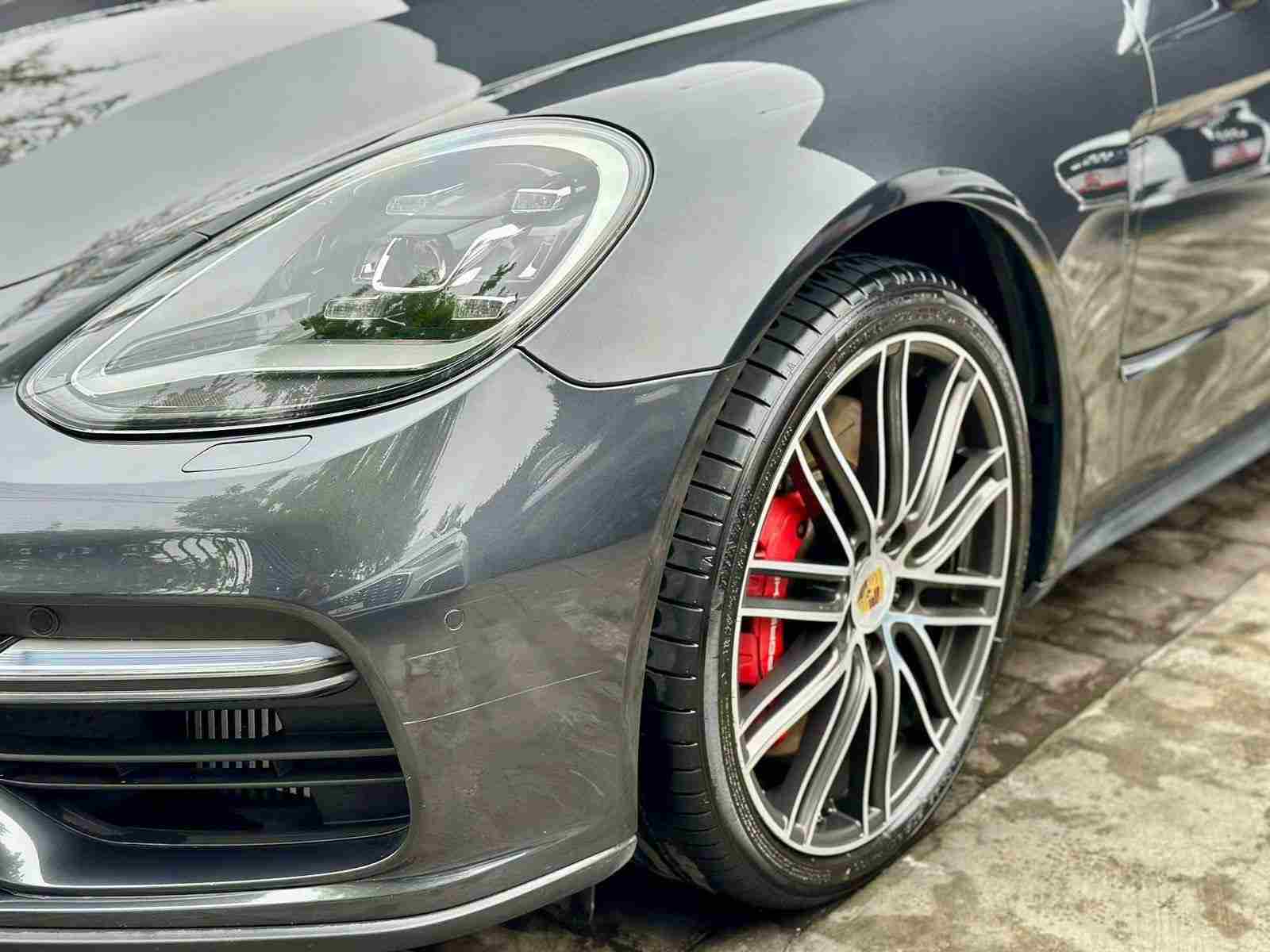 Porsche Panamera foto 4
