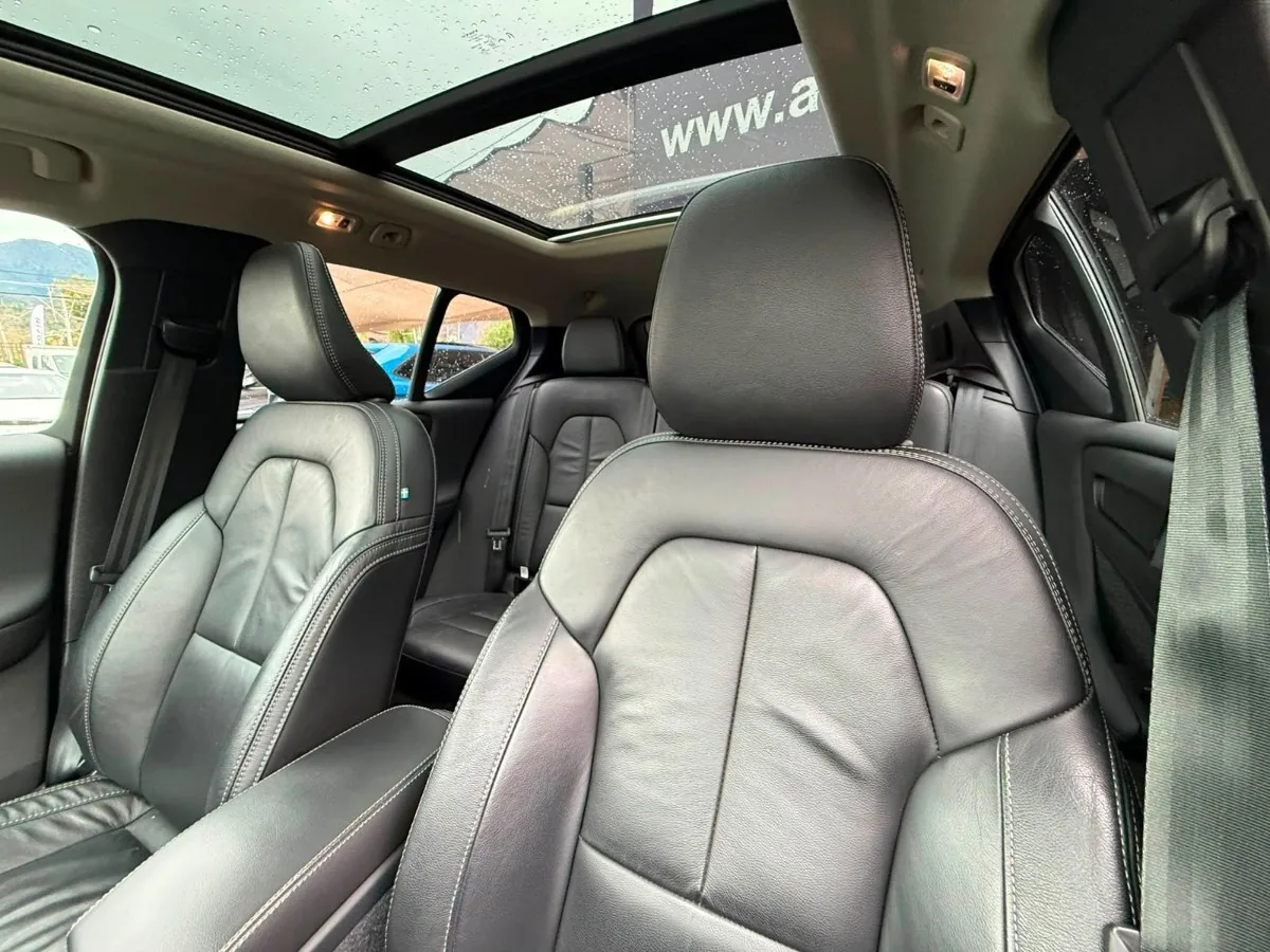 Volvo XC40 T5 Hybrid R Design foto 16