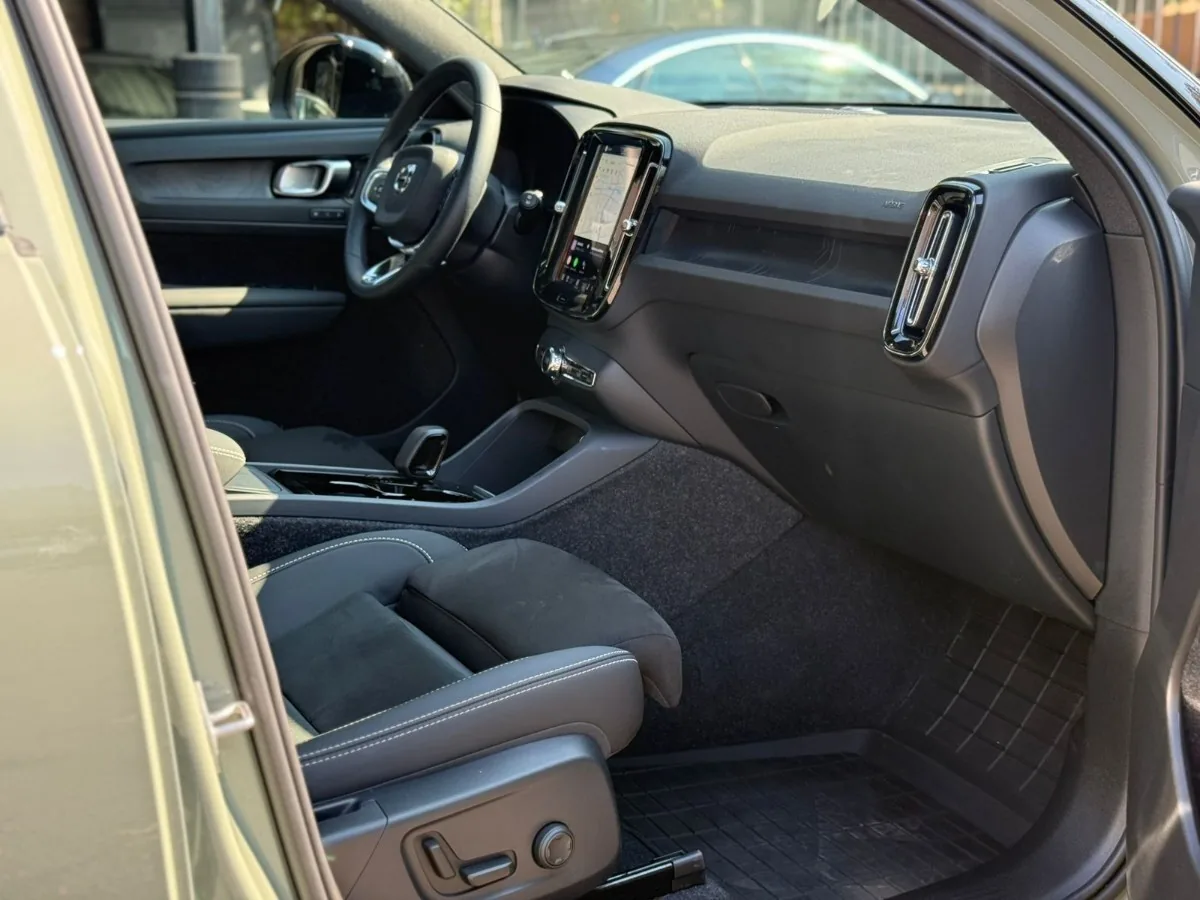 Volvo EX40 P8 AWD foto 19