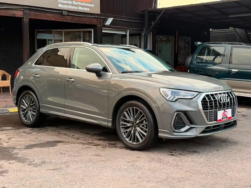 Audi Q3 35 TFSI S LINE foto 3
