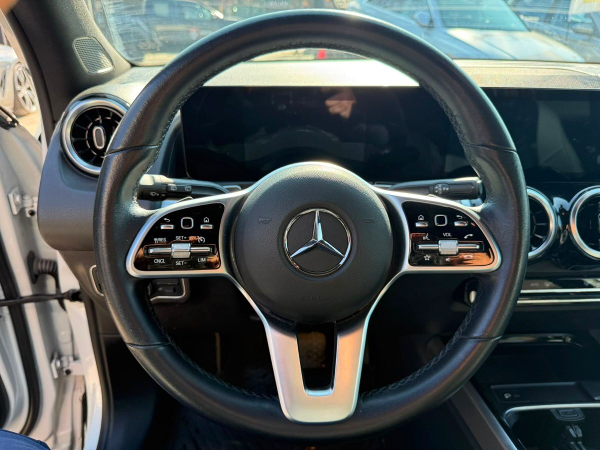 MERCEDES-BENZ GLB 200 foto 15