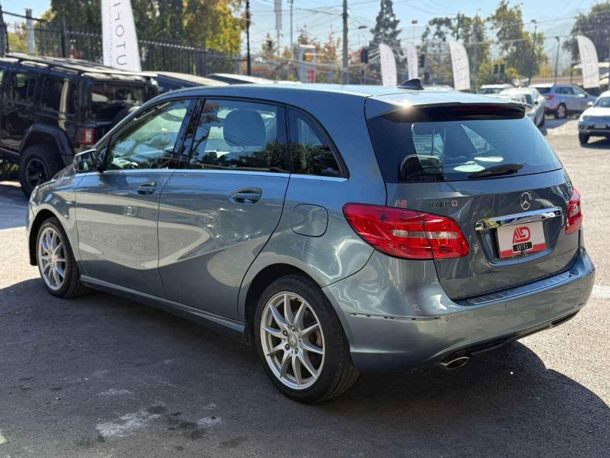 Mercedes-Benz B180 foto 7