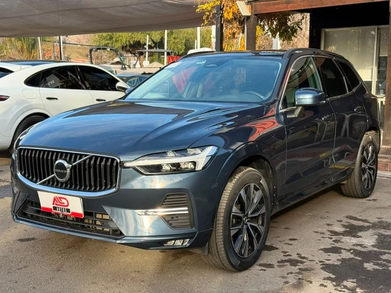 Volvo XC60 2.0 B5 AWD foto 1