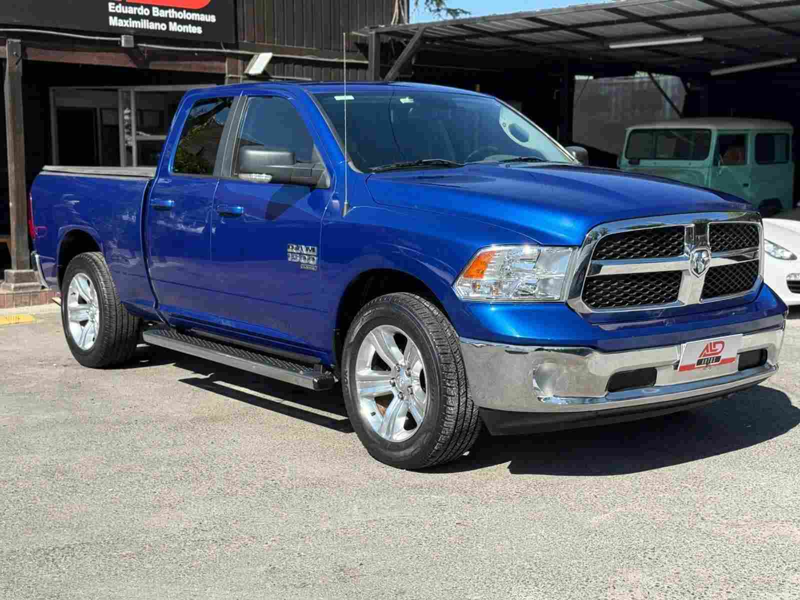 RAM 1500 SLT 3.6 4X4 foto 1