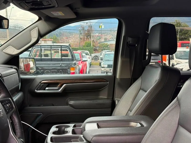 Chevrolet SILVERADO LT TRAIL BOSS 5.3 foto 13