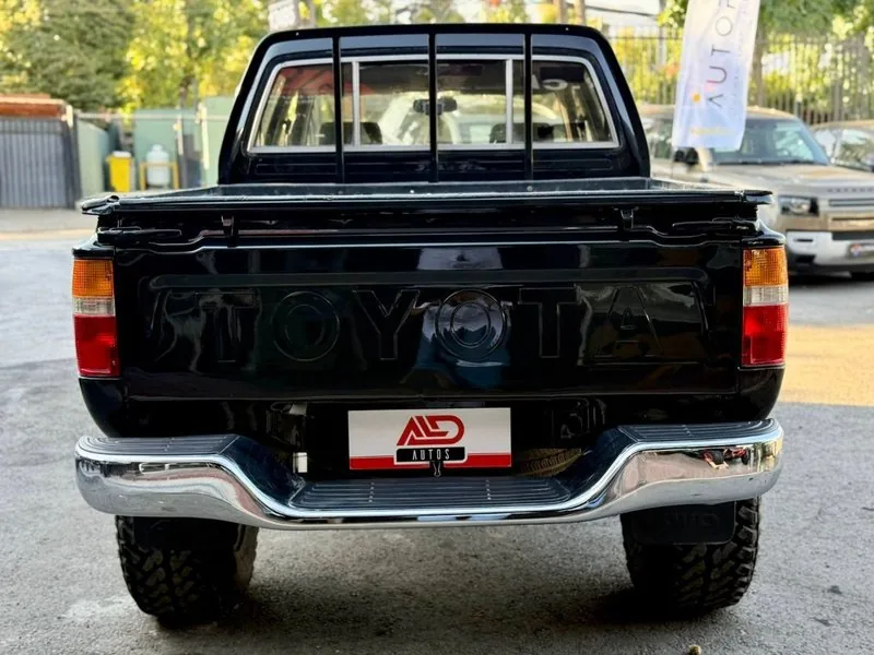 Toyota Hilux foto 5