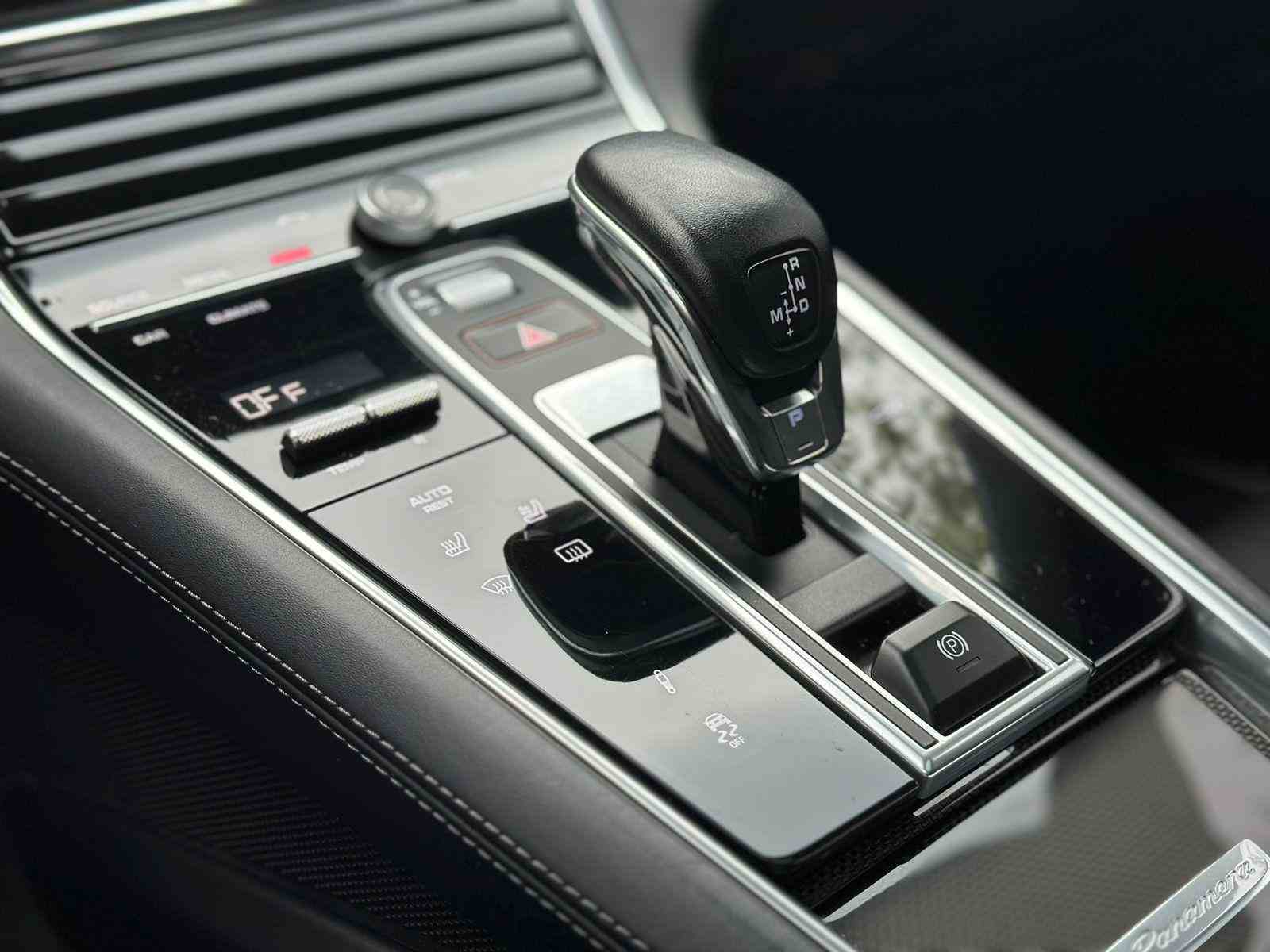 Porsche Panamera foto 18