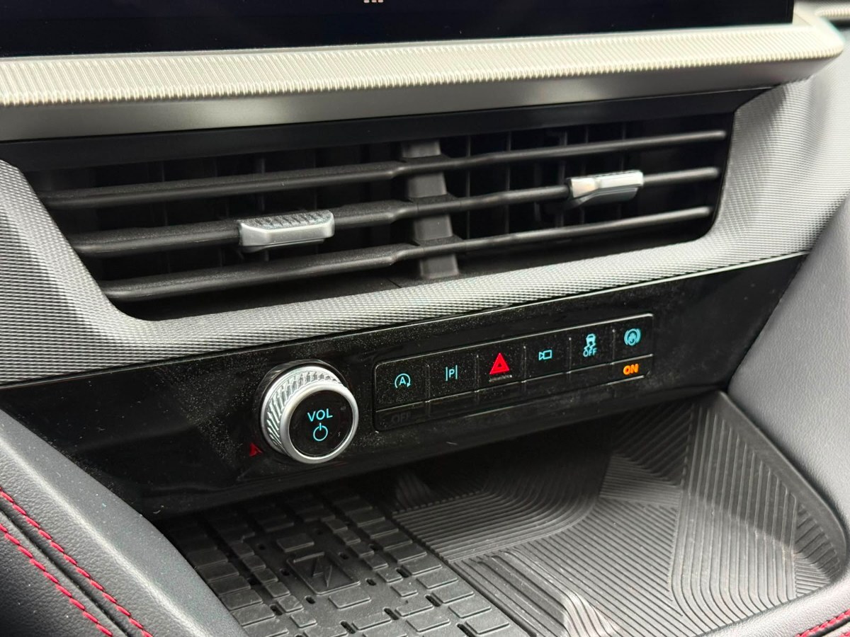 Ford Explorer ST foto 9