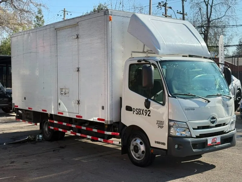 Hino XZU foto 3