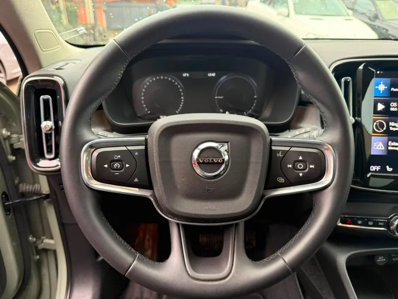 Volvo XC40 T5 HYBRID R DESING 1.5T foto 7