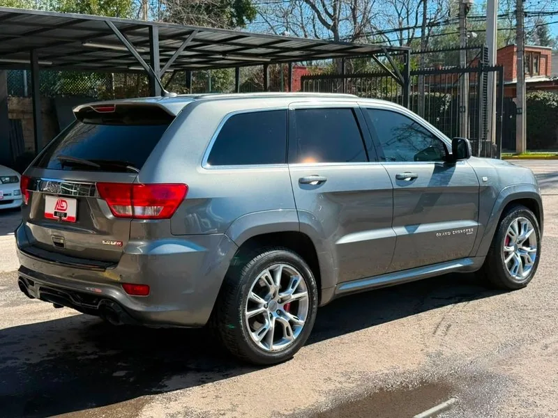 Jeep GRAND CHEROKEE SRT8 6.4 foto 4