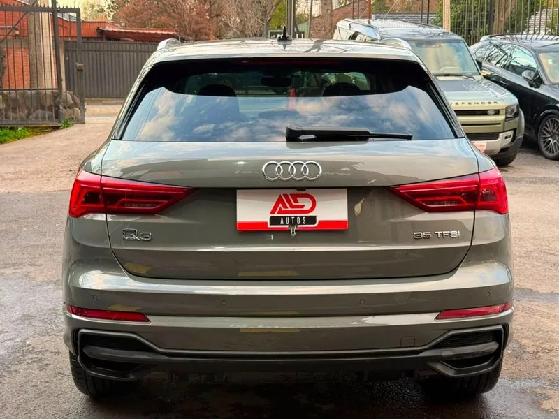 Audi Q3 35 TFSI S LINE foto 5