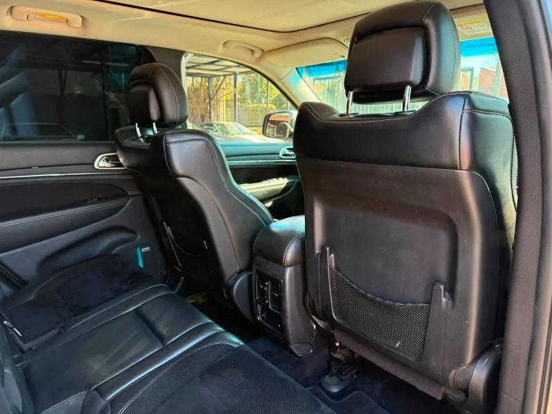 Jeep GRAND CHEROKEE SRT8 6.4 foto 18