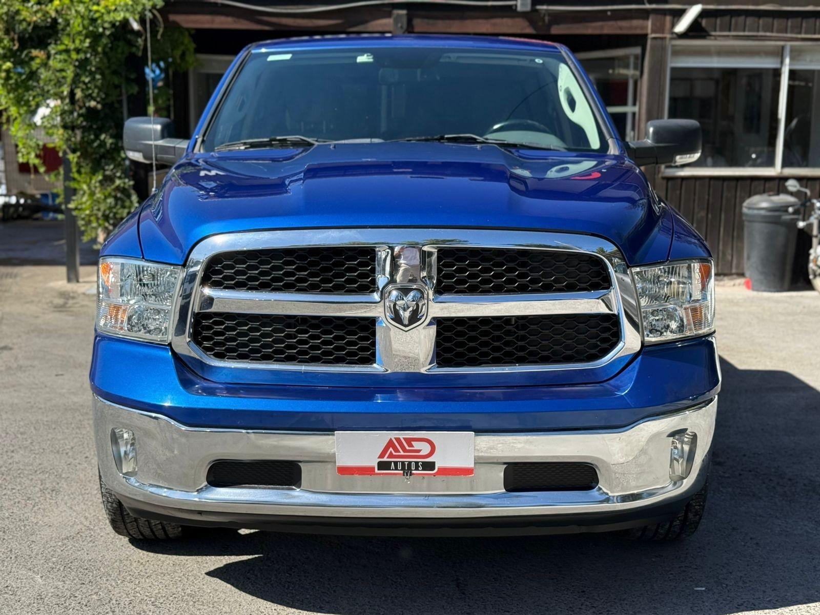 RAM 1500 SLT 3.6 4X4 foto 2