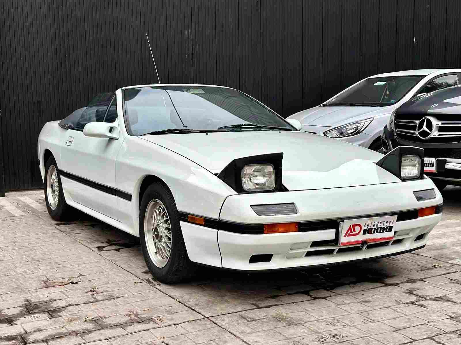 Mazda RX-7 foto 2
