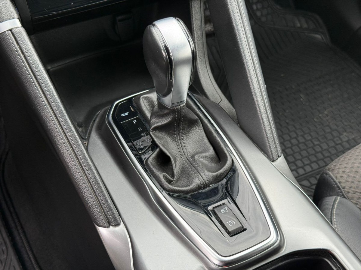 Renault Koleos Dynamique CVT 2.5 foto 9