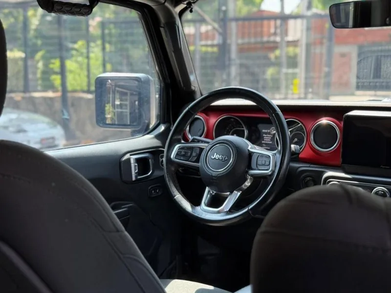 Jeep WRANGLER RUBICON UNLIMITED 3.6 EQUIPADO foto 13