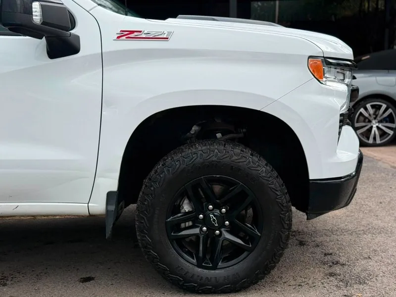 Chevrolet SILVERADO LT TRAIL BOSS 5.3 foto 7