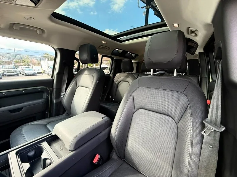 Land Rover DEFENDER 110 X DYNAMIC 3.0 foto 13