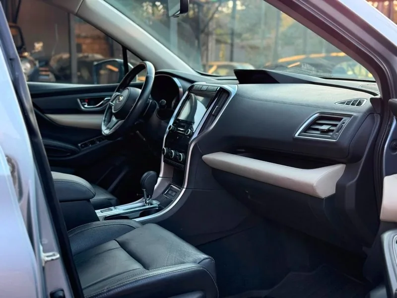 Subaru Evoltis foto 8