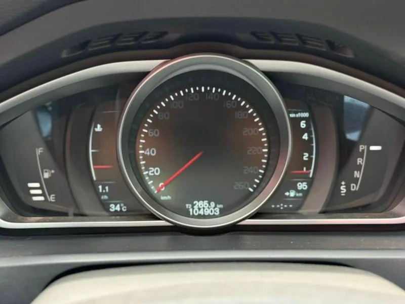 Volvo V40 CROSS COUNTRY T4 foto 10