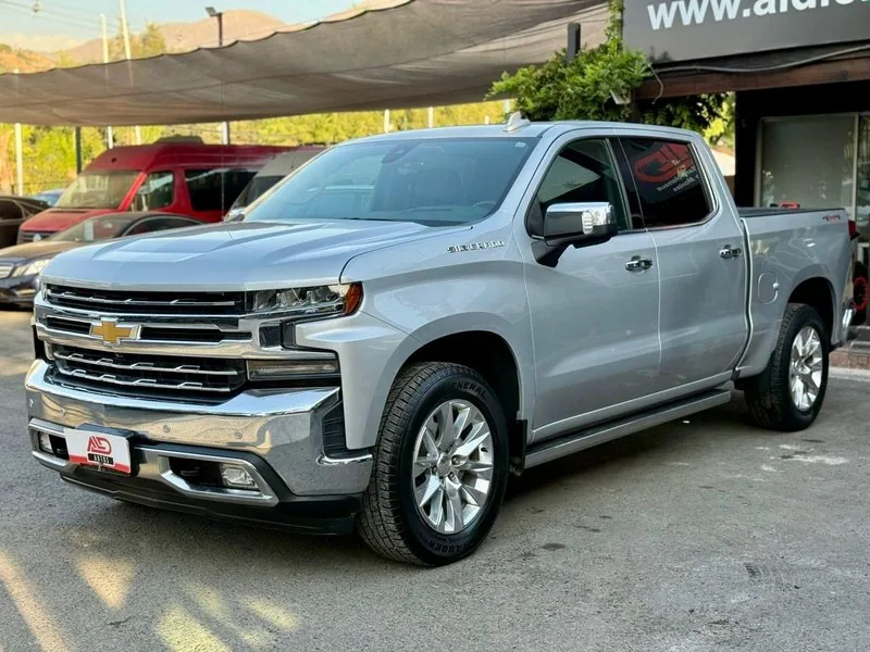 Chevrolet SILVERADO LTZ 5.3 foto 1