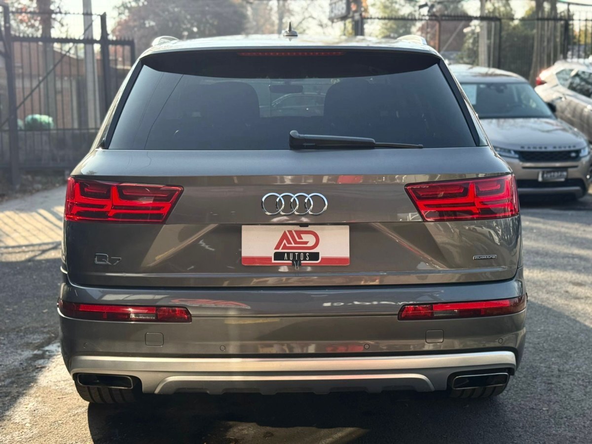 Audi Q7 2.0 TFSI Quattro foto 9
