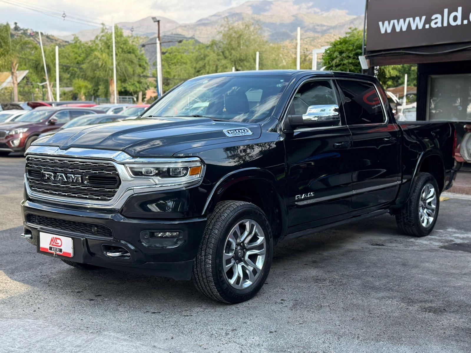 RAM 1500 Limited 4x4 foto 3