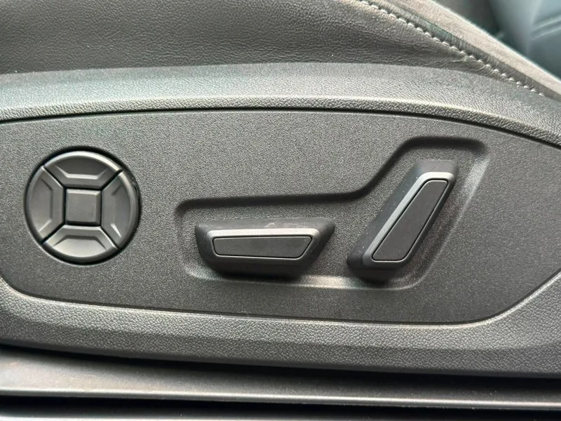 Audi Q3 35 TFSI S LINE foto 16