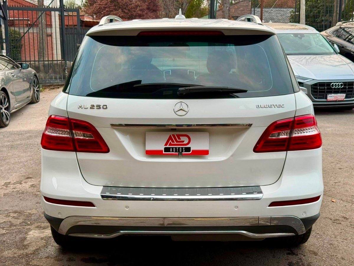 Mercedes-Benz ML 250 4 Matic foto 9