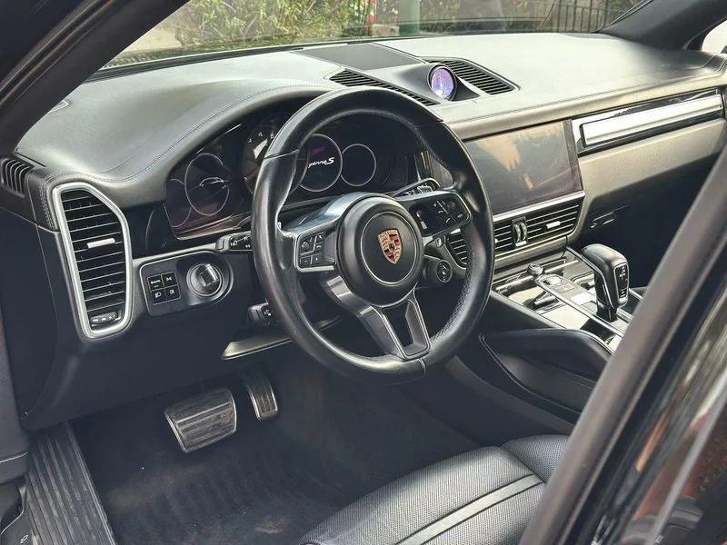 Porsche CAYENNE COUPE S 2.9 foto 9