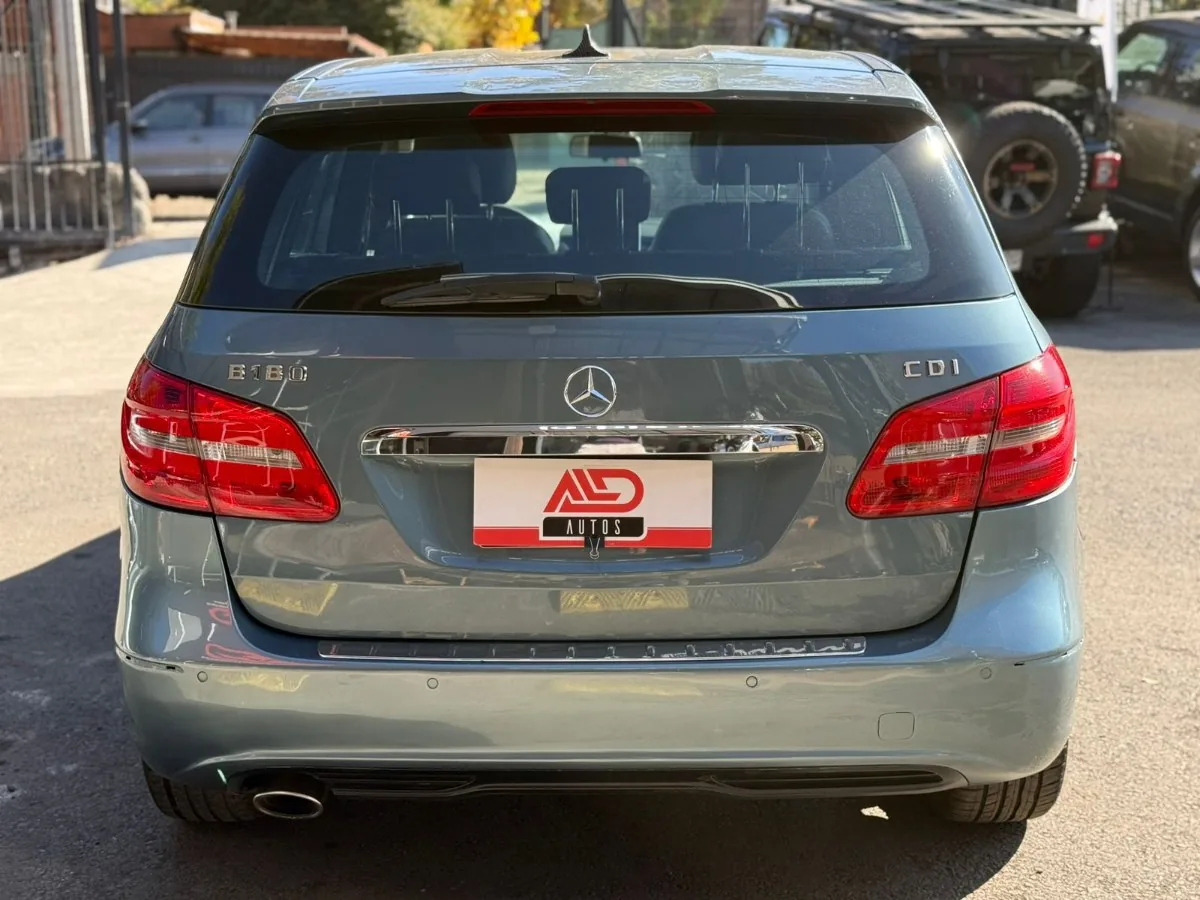 Mercedes-Benz B180 foto 5