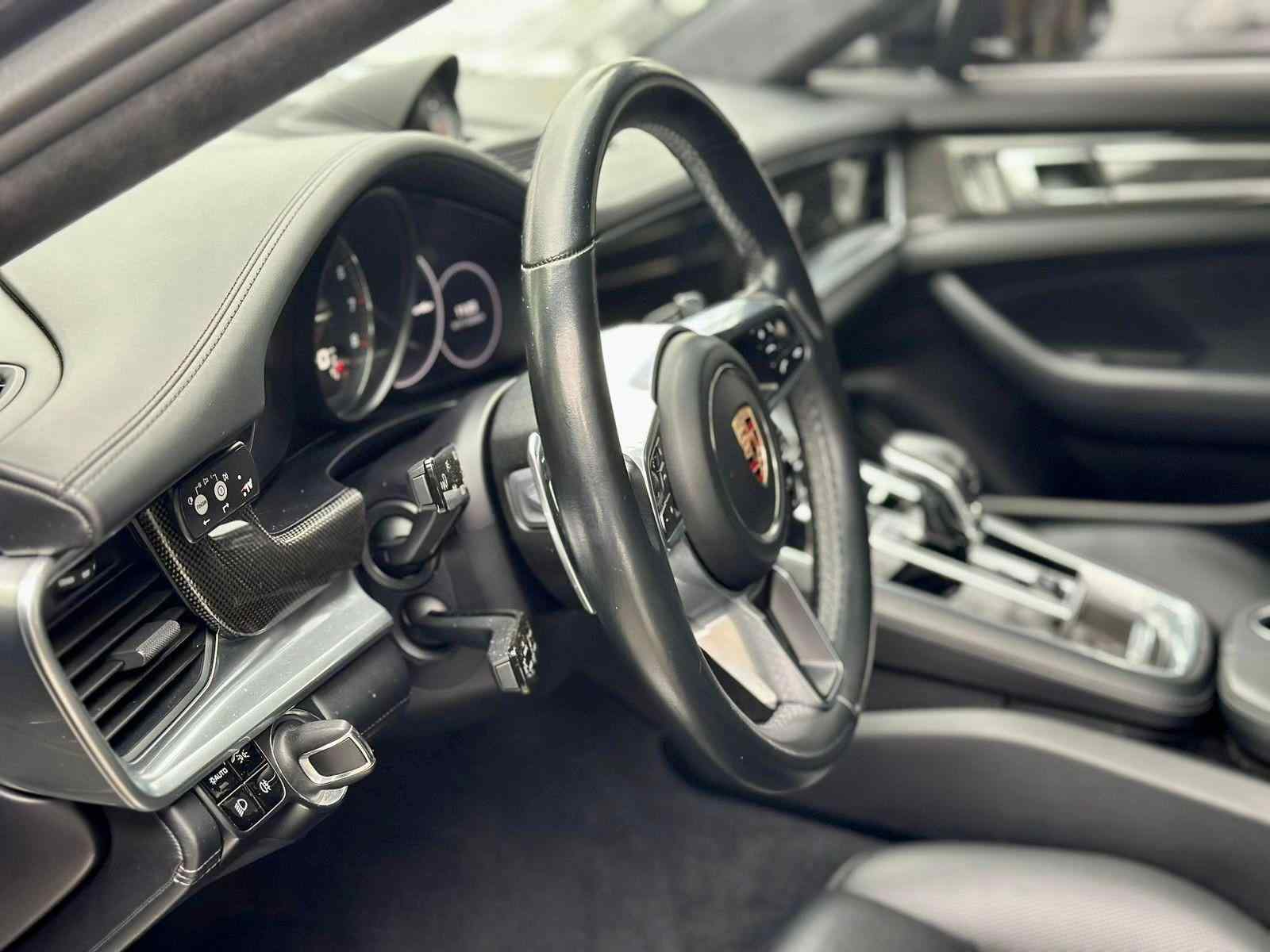 Porsche Panamera foto 14