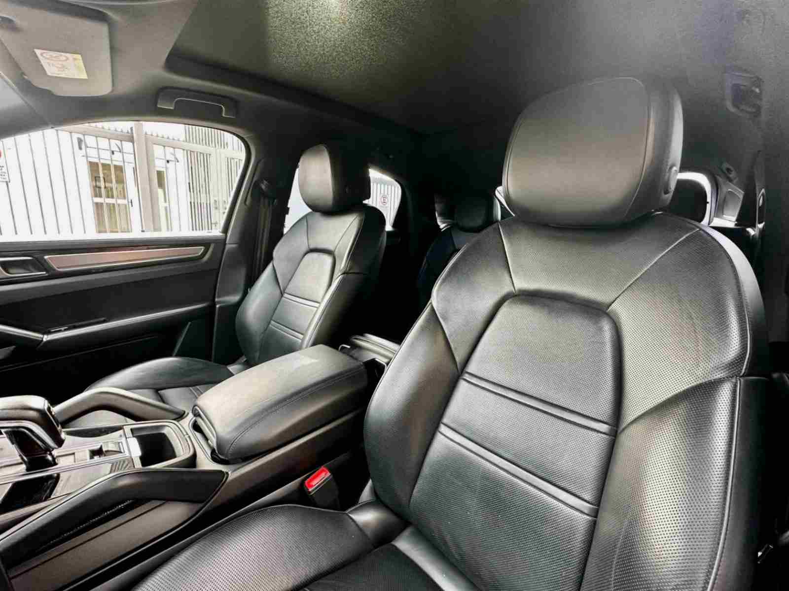 PORSCHE CAYENNE COUPE S 2.9 foto 19
