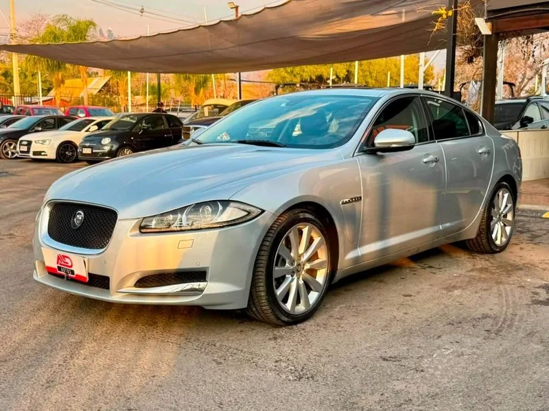 Jaguar XF 30 3.0 DIESEL foto 1