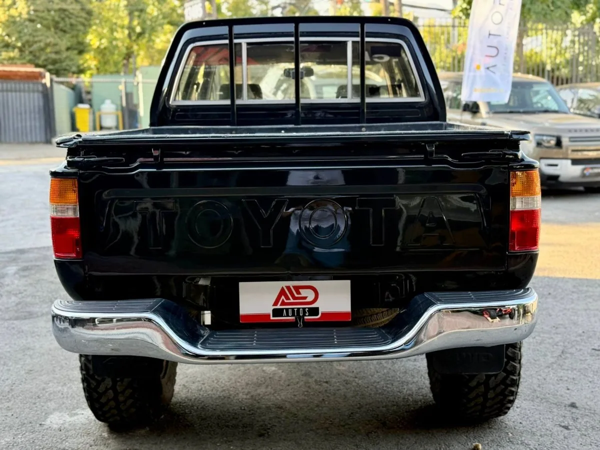 Toyota Hilux foto 5