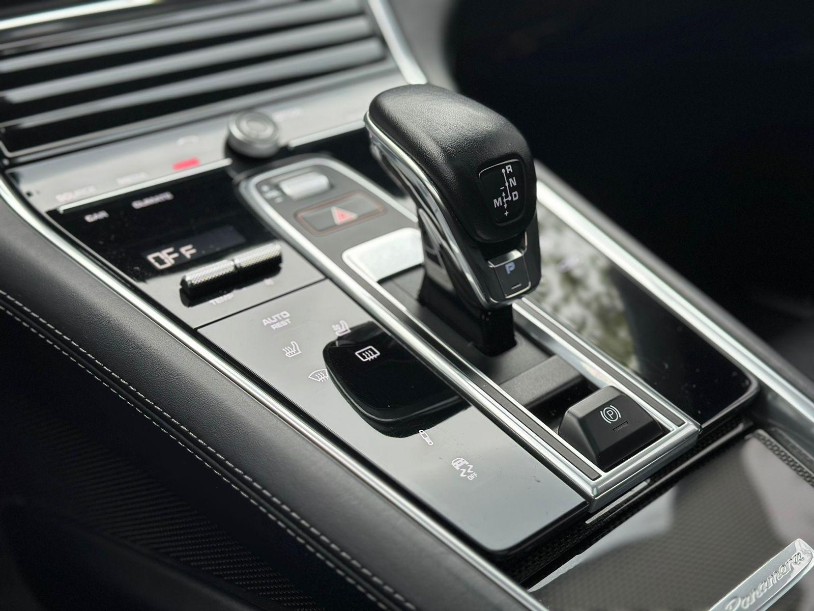 Porsche Panamera foto 18