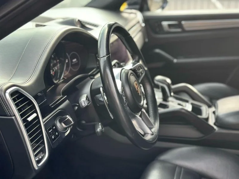 Porsche CAYENNE COUPE S 2.9 foto 18