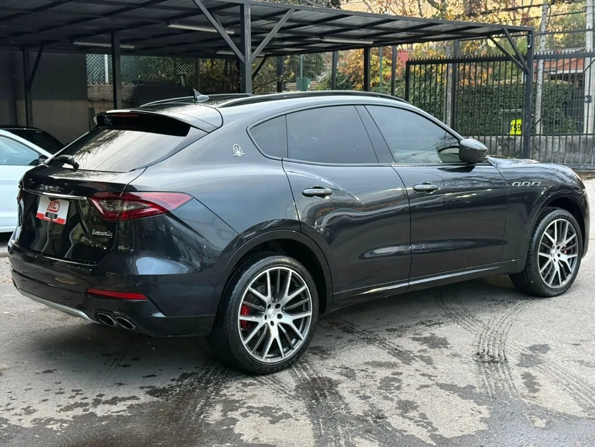 Maserati Levante S foto 4